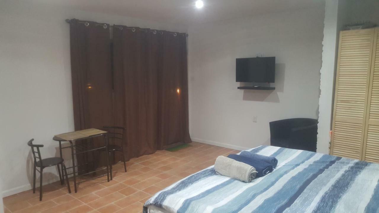Studios With Beautiful Sea View Willemstad Esterno foto